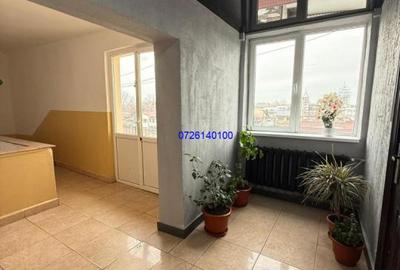 Garsoniera renovata lux etaj 3 - 8