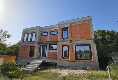 Casa Babana,  170mp + terase + subsol, inconjurata de padure, direct proprietar - 1