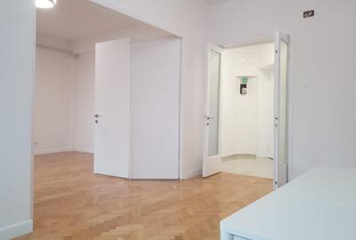 Apartament 3 camere, 2 bai, proaspat renovat, ultracentral, etaj 2, 945 euro - 4