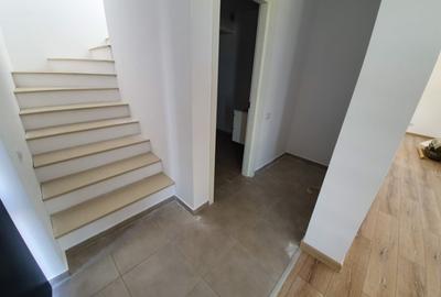 Proprietar - Single 4 camere, 330 mp curte compacta, living 40 mp - 6