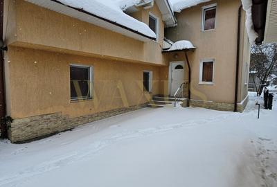 Casă spațioasă în cea mai bună zonă din Beclean – ideal familie sau investiție - 4