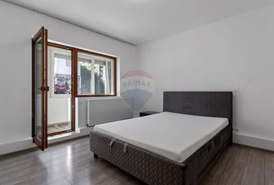 Apartament modern 3 camere, zona Miorita - 1