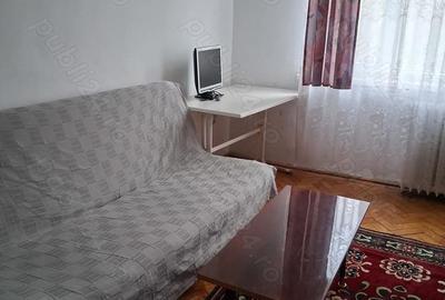 Apartament cu 3 camere decomandat în Circumvalațiunii