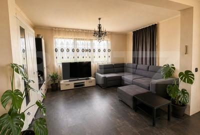 Casă individuală modernă, 196 mp utili, teren 600 mp - panoramă superbă-Dezmir - 1