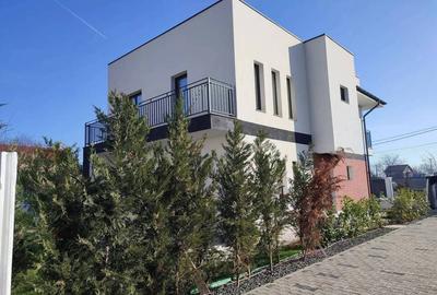 Casă cu 4 camere în Vest