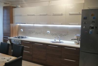 Apartament de inchiriat , 52 mp utili , parcare ,zona Eroilor - 2