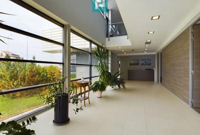Spațiu comercial modern cu parcare proprie - 5