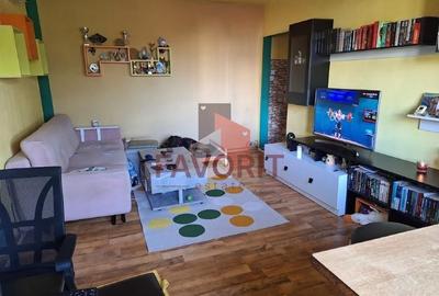 4 camere | etaj intermediar | centrala proprie | zona excelenta | - 6