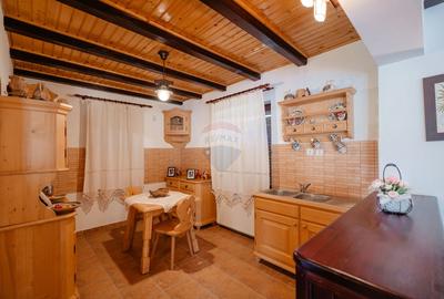 Vilă cu 6 camere, teren de 1000mp, într-un resort montan privat - 48