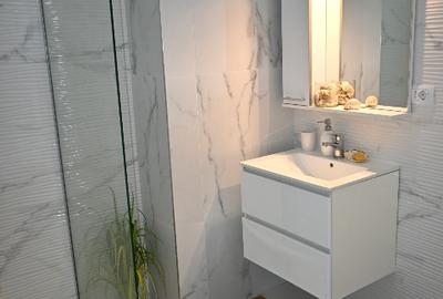 Vand Studio si Parcare in Mamaia Nord, cu vedere la mare si promenada ! - 13