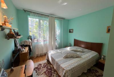 Far  apartament 3 camere decomandat etaj 1 loc parcare - 25