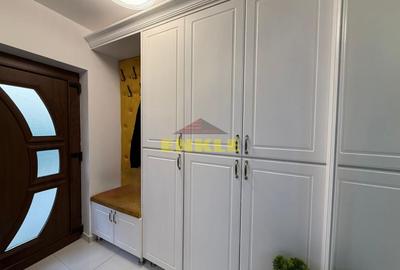 Casă tip duplex de vânzare – Strada I.C. Brătianu - 6