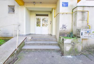 Apartament 4 camere, 2 băi, 2 balcoane, bloc reabilitat - 18