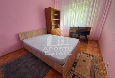 Apartament cu 3 camere decomandat, mobilat în Lipovei