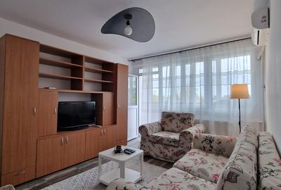 Apartament cu 2 camere decomandat, mobilat în Eroii Revoluției