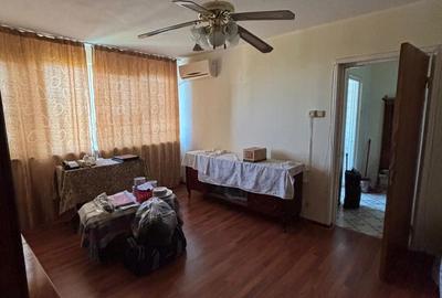 Apartament cu 3 camere semidecomandat, mobilat în Brâncoveanu