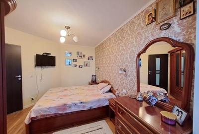 Vanzare apartament 3camere 2 bai - Nicolina - 1