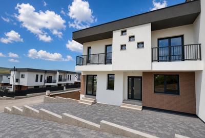 Casă cuplată  de vânzare  in cartier privat, zona Terra - 1