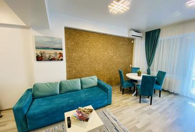 Apartament decorat cu rafinament vedere la mare