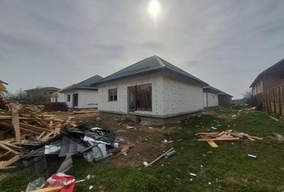 Casa  pe parter 3 cam+Pod.Teren 210mp. - 4