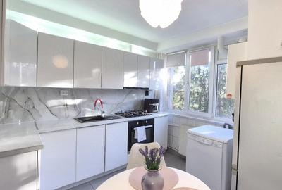 Apartament de vanzare 2 camere Tudor orientare sud vest - 1