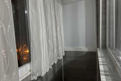 Vand apartament 2 camere Piata Moghioros - 2