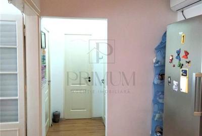 Apartament cu 3 camere decomandat, mobilat în Torontalului