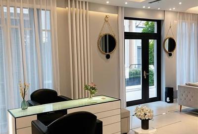 Spatiu comercial de vanzare / Salon masaj /de infrumusetare in Militari Residenc - 2