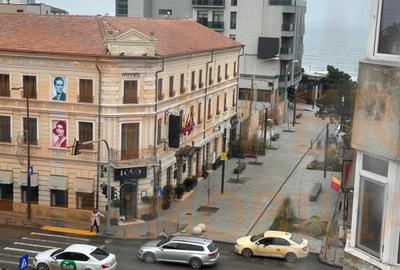 Apartament 3 camere de inchiriat, in zona Centrala -  vedere catre Blvd Mircea - 1