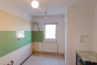 Vand apartament 3 camere BRASOV cartier Florilor - 2