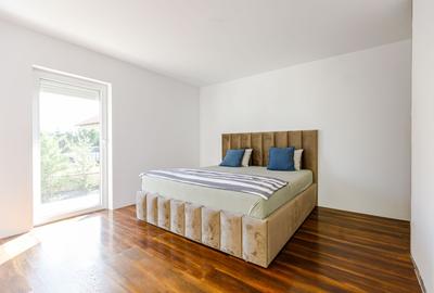 Casa individuala cu piscina - Comision 0% - 12