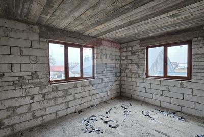 Casă / Vilă cu 12 camere, teren intravilan de 2869mp în Siminicea, SV - 22
