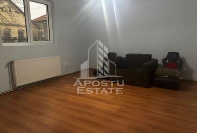 Apartament la casa cu 2 camere, curte proprie, Ghiroda - 4