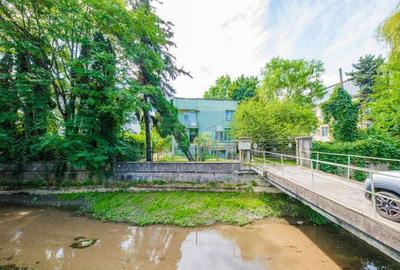 Teren generos și casă deosebită lângă Parcul Central - 12