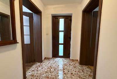 Casa cu 2 camere, semi-decomandat, 50mp utili - zona Centrala - 9