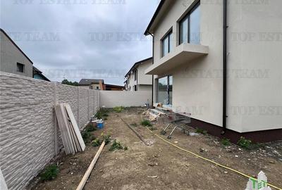 Vila  moderna, individuala cu 4 camere , 3 bai , Living , terasa acoperita, inca - 11