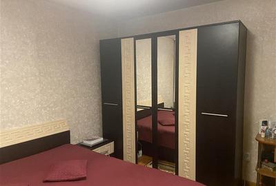 Apartament 2 camerec , zona centrala 2 Stejari , et 2 4, decomandat , centrala t - 11