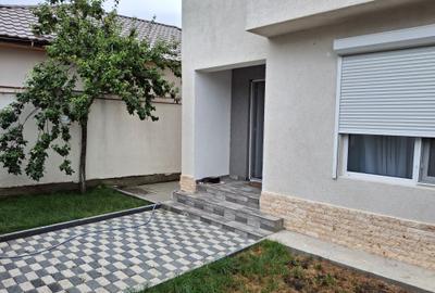 Vindem Vila P+1 duplex in Navodari