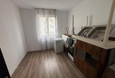 Garsonieră tip cămin, cheltuieli mici, liberă de sarcini - zona Astra - 1