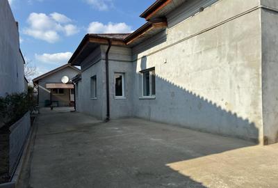 Casă individuală cu 6 camere în Chiajna