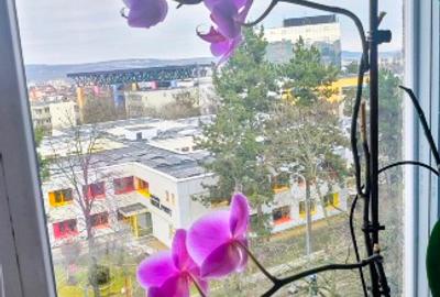 Vând apartament cu trei camere - 1