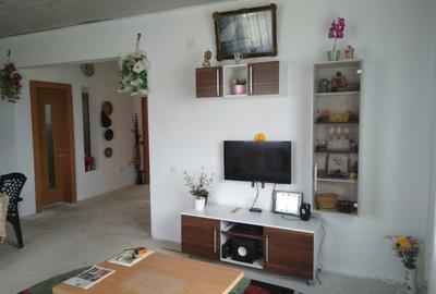 Vand sau schimb casa la tara cu apartament 2...3 camere in Bucuresti. - 7