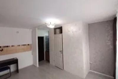 Camera camin, etaj 3/4, zona Baza 3 - 2