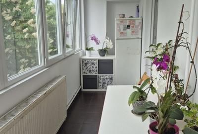 Vand Apartament cu 3 camere in zona Nicolina - 8