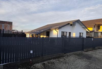 FARA COMISIOANE  in Cosoba casa 3 camere PARTER pod la cheie chiar merita vazuta - 3