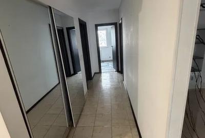 Apartament cu 3 camere decomandat, mobilat în Drumul Taberei