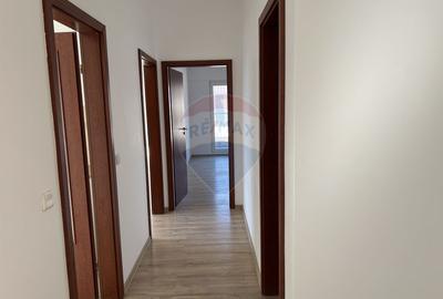 La inchiriat apartament 3 camere si parcare in Voluntari - 13