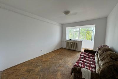 Apartament 3 camere, decomandat, 48,16mp, Valea Rosie, Zona Spitalul Militar