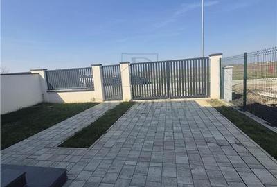DUPLEX SUPERB - FINISAJE DEOSEBITE - ZONA FOARTE BUNA - 2