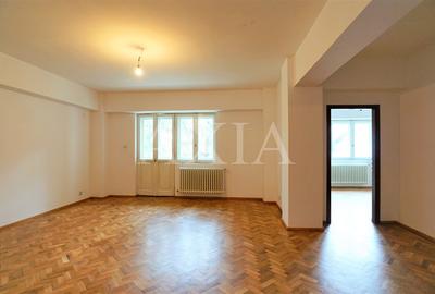 Spatiu birou- Romana/Polona - 1